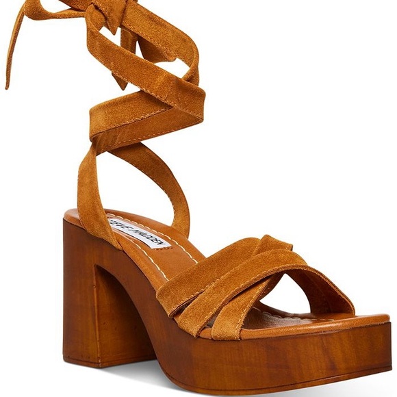 Steve Madden Shoes - Steve Madden Lace Up Chunky Heels size 8